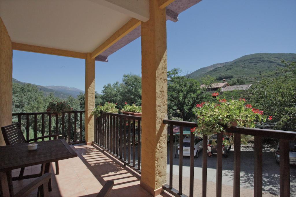 Hotel Rural Xerete Navaconcejo Exterior photo